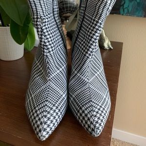 Jeffrey Campbell Coma Stretch Boots, size 7.5